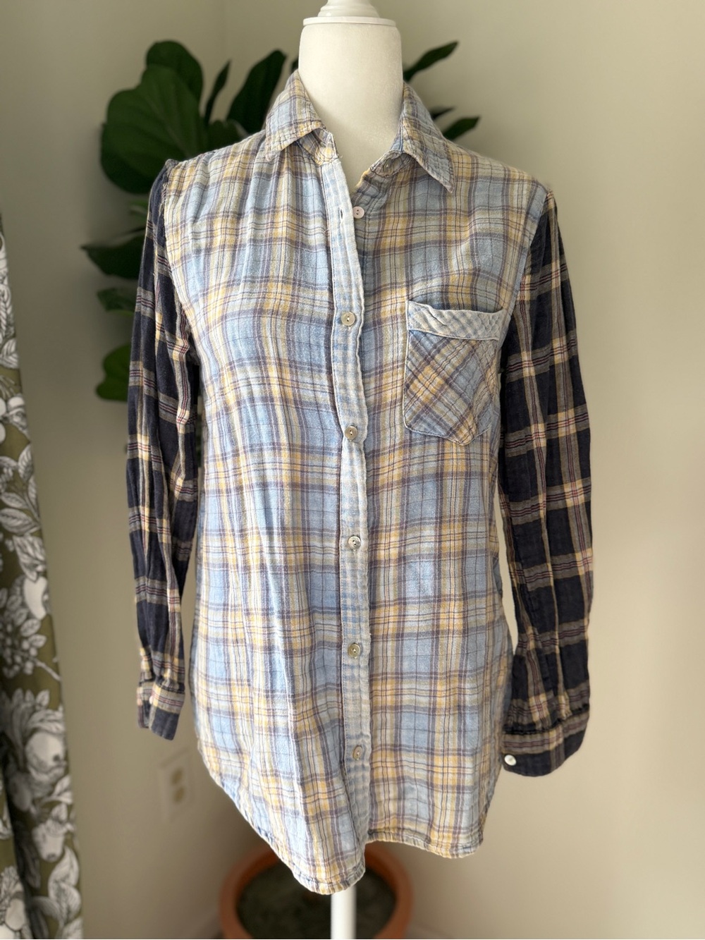 Vintage Havana Mixed Plaid Button-Down Shirt in Blue, Tan & Navy